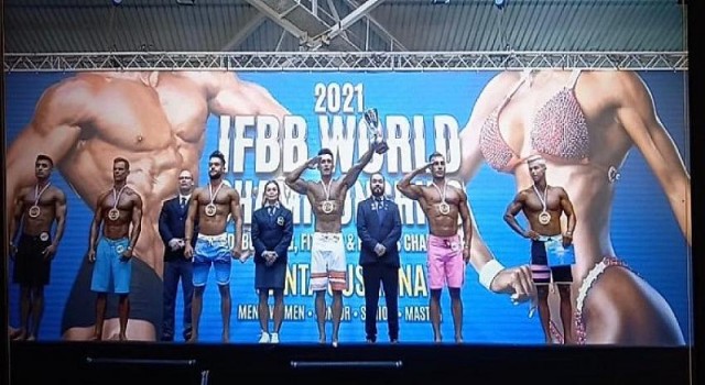 Harran Üniversitesi Öğrencisi Abdulsamet Çevik, Vücut Geliştirme Alanında Dünya Şampiyonu Oldu