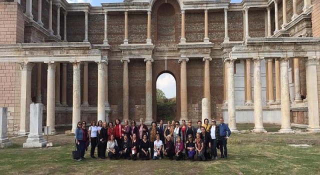 İzmirliler, Salihli’nin tarihi ve kültürel zenginliğine hayran kaldı