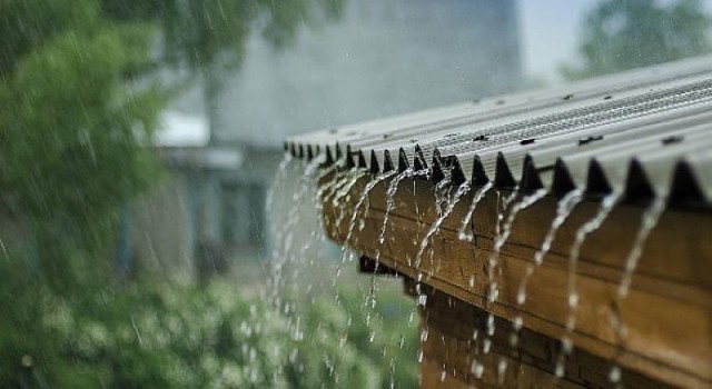 Lodos Çatı Tamiri Taleplerini Uçurdu