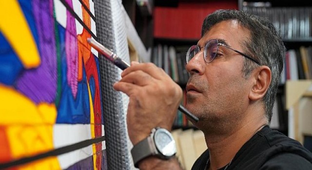 Ahmet Güneştekin ”Kum Çiçeği” Sergisiyle Dubai’de!