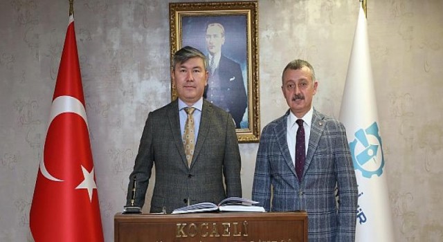 Başkan Büyükakın, konuklarına Kocaeli’yi anlattı