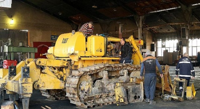 Büyükşehir Araç Bakım Atölyelerinde 1 Yılda 6 Bin 700 Bakım ve Onarım İşi Yaptı