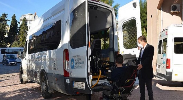 Engelli hizmet aracıyla ulaşım artık daha kolay