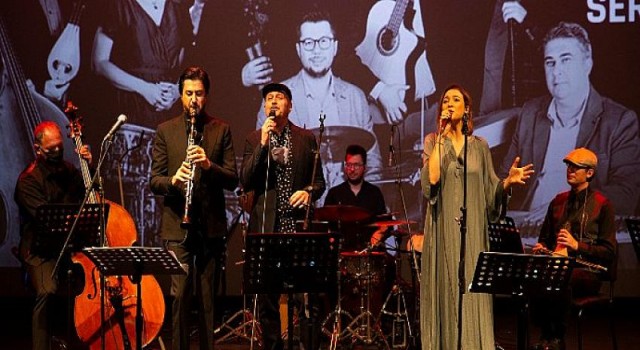 Eski Dostlar Yıllar Sonra Aynı Sahnede Buluştular