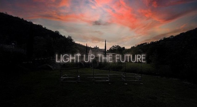 Fabiana Filippi’den Gelecegi Aydinlatma Cagrisi