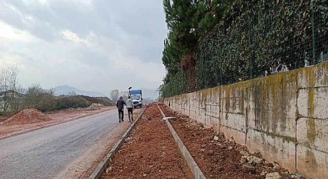 Kartepe Ballıca Sokak’ta kaldırım imalatlarına başlandı