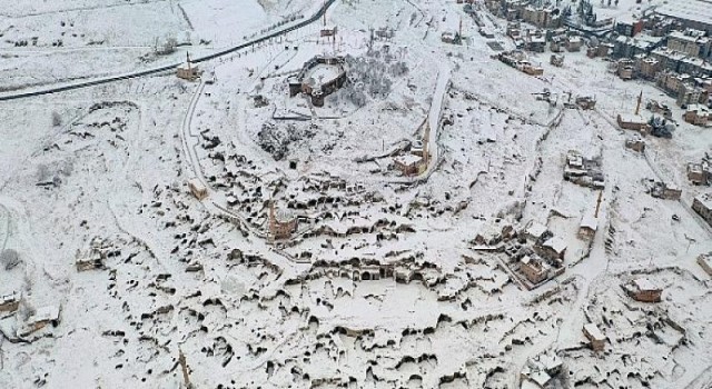 Kayaşehir Beyaza Büründü