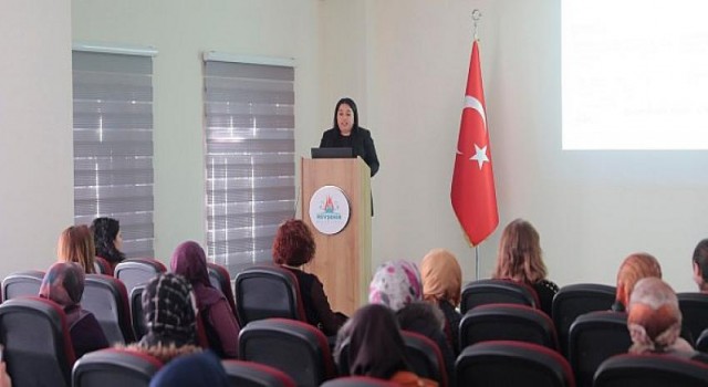 Nevşehir’de 5 Aralık Dünya Kadın Hakları Günü Konferansı