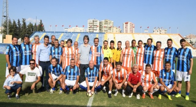 Şöhretler sahaya çıkıyor