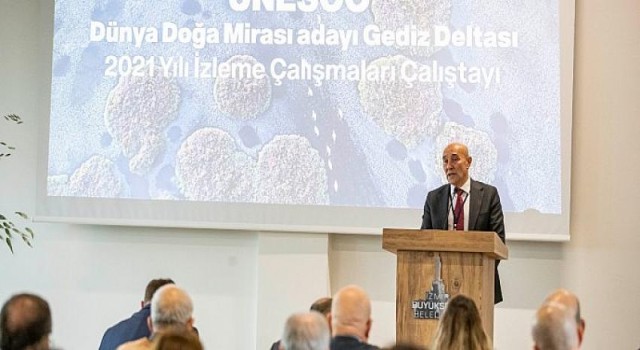 Soyer: ”İzmir’de doğan her çocuk, flamingolarla birlikte büyüdüğünü bilmeli”