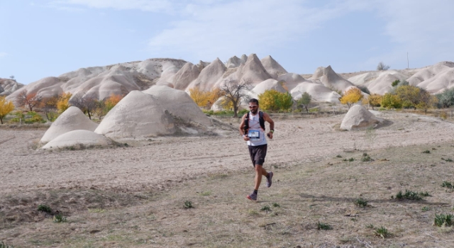 Ülkemizin yüz akı organizasyonlarından biri olan Salomon Cappadocia Ultra-Trail®’e 2022 yılında 3.000’e yakın sporcunun katılması bekleniyor