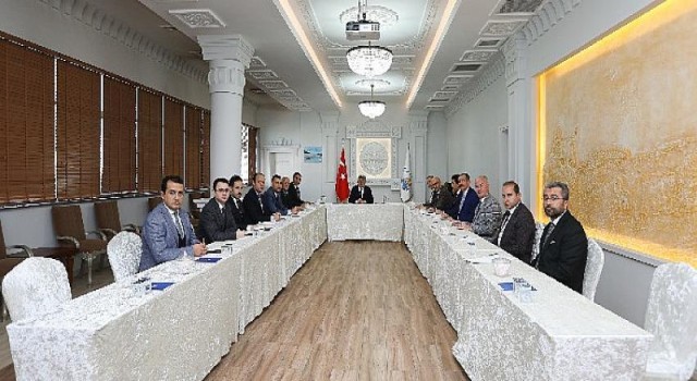 Vali Bilmez, ilçe belediye başkanlarıyla bir araya geldi