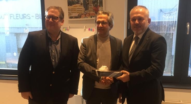 Yaş meyve sebze ve meyve sebze mamulleri ihracatçılarından Hollanda ve Belçika atağı Hollanda ve Belçika’ya 1 milyar dolar ihracat hedefi koydular