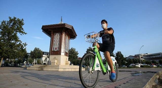 Bir yılda 11 milyon 385 bin 435 dakika