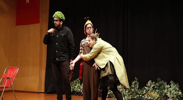 Büyükşehir’in Tiyatro Şenliği başladı