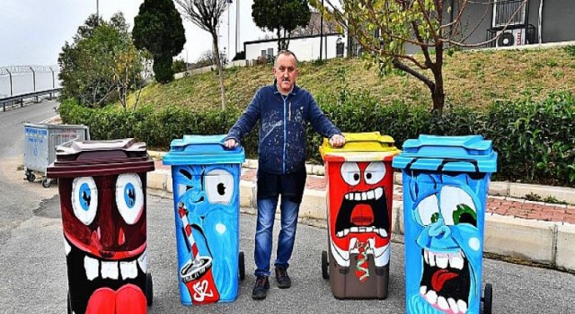 İzmir’de parklara renk geldi