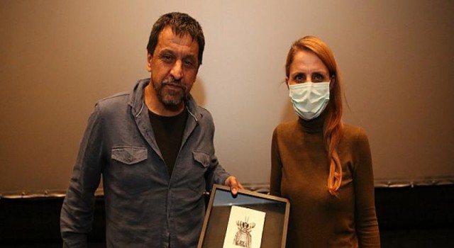 Kadınların hak mücadelesini anlatan filme büyük ilgi