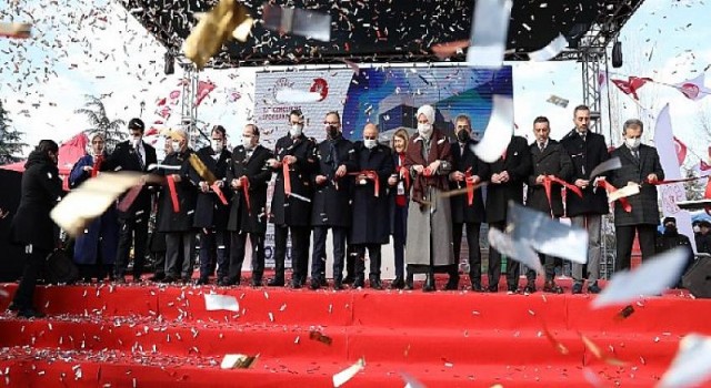 Keçiören’d 35 yeni spor tesisi açıldı, Gençlik Merkezinin temeli atıldı