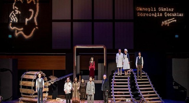 Memleketimden İnsan Manzaraları İzmir’de sahnelendi