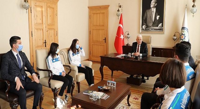 Milli Takım’a Seçilen Okçulardan Başkan Gürün’e Teşekkür