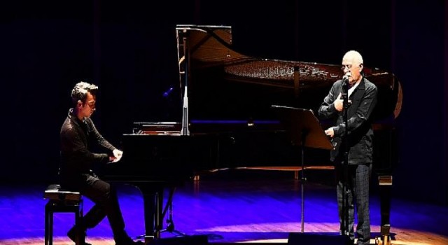 Nazım Hikmet 120’inci yaş gününde şiir ve müzikle anıldı