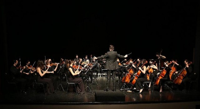 Nilüfer Oda Orkestrası hayran bıraktı