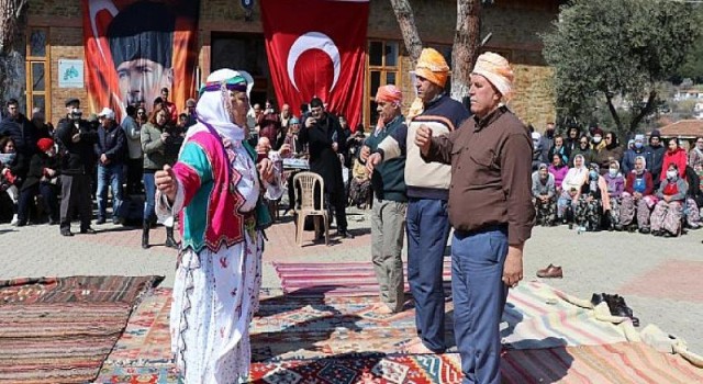 Bayındır’da ”Emekçi Tahtacı Kadınlar Şenliği” yapıldı