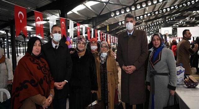 Kartepe Hanımeli Pazarı Kuruldu