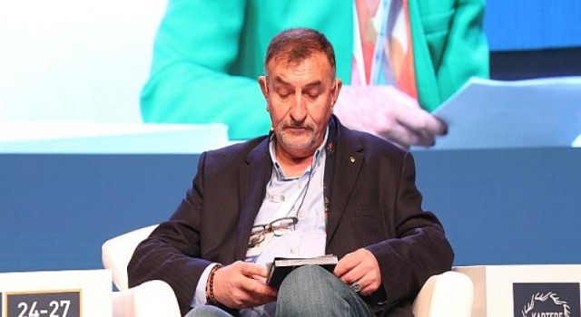 Koçulu, ’’Ambarı boş olanın boynu büküktür’’