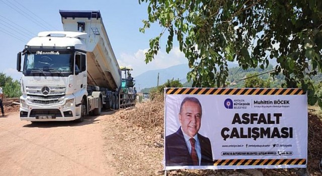 Antalya Kumluca Hacıveliler Mahallesi’nin köprüsü yenilendi