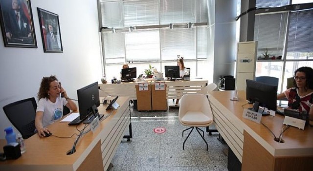 ‘Bayraklı Çözüm Merkezi’ yenilenen yüzüyle hizmette!