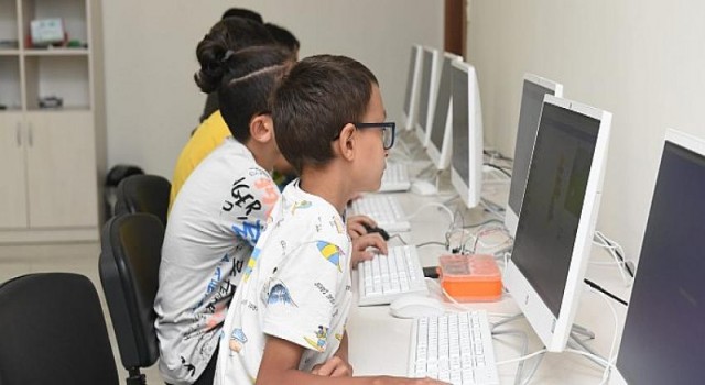 Geleceğin bilim insanları Yenişehir’de yetişiyor