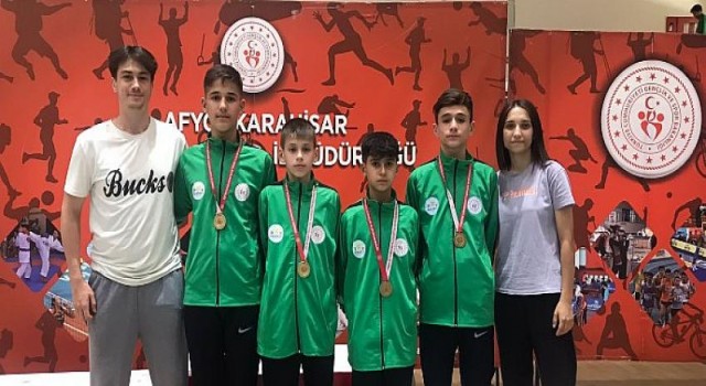 Osmangazili Badmintoncular Yeniden Zirvede