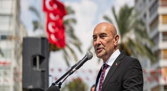 İzmir Büyükşehir Belediye Başkanı Tunç Soyer İki dünyada da elimiz barıştan rahatsız olanların iki yakasında olacak