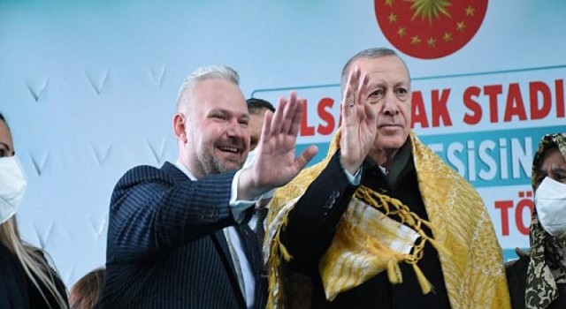 Menemen Belediye Başkan Vekili Aydın Pehlivan AK Parti’nin 21. Kuruluş Yıldönümünü Kutladı