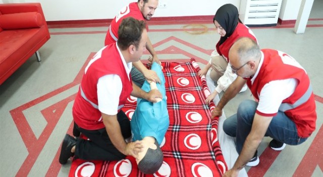 10 Eylül Dünya İlk Yardım Günü: Yaşam Boyu İlk Yardım Öğren