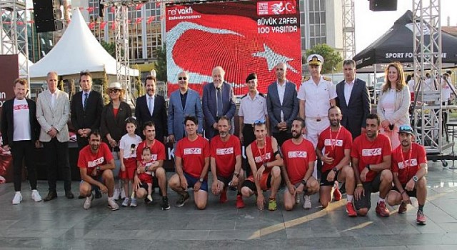 Büyük Taarruz ‘un 100. Yılında Zafer rotasında düzenlenen ilk ultra maraton İzmir’de noktalandı