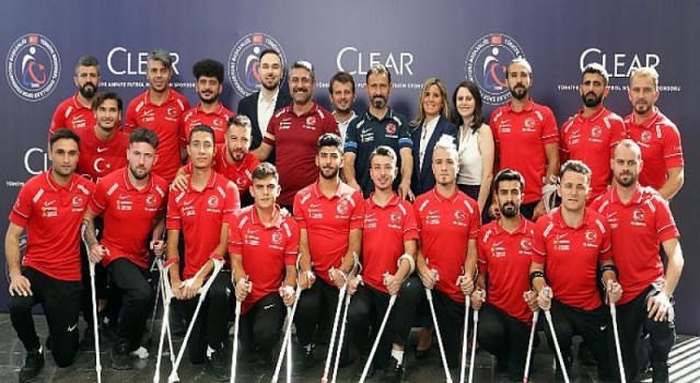 Clear, Türkiye Ampute Futbol Milli Takımı sponsorluğunu, basın toplantısıyla duyurdu