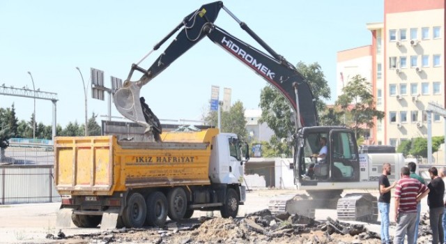 Milli İrade Meydanı’nda hafriyat kazısına başlandı