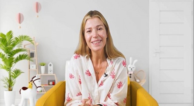 Selma Ergeç, Hatice Şendil ve Ayla Çınaroğlu çocuklar için kitap okudu