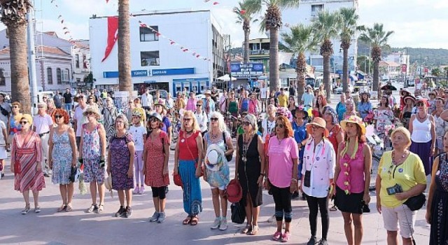 Süslü Kadınlar Bisiklet Turu Ayvalık’ta Yapıldı