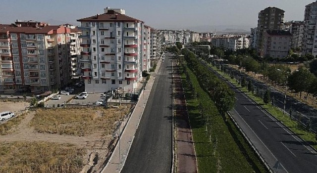 Vatan Caddesi’nde sıcak asfalt serimi yapıldı