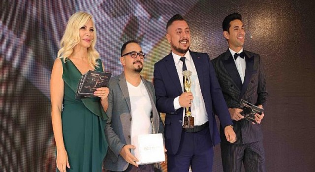 ’’Creodive’’ Yılın En İyi Dijital Medya Ve Sosyal Medya Ajansı oldu!