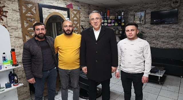 Başkan Savran, Mustafa Parmaksız Caddesi&#39;ndeki Esnafları Ziyaret Etti