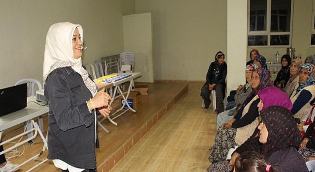 Elmalı’da kadın çiftçilere eğitim verildi