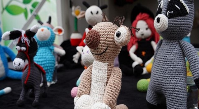 Emek Pazarı’nda yeni yıl heyecanı