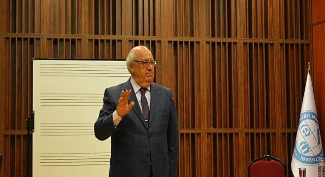 TRT Ses Sanatçısı Selim Öztaş EÜ DTMK’ye konuk oldu