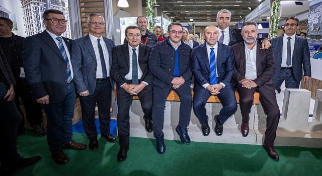 Tunç Soyer: ”Kentsel dönüşümde geleceğin Türkiyesi&#39;ni şekillendiriyoruz”