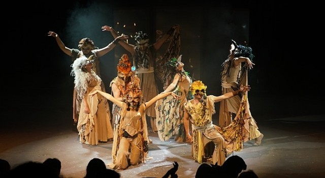 Antalya Büyükşehir Belediyesi sömestrde çocuklara tiyatro hediye ediyor