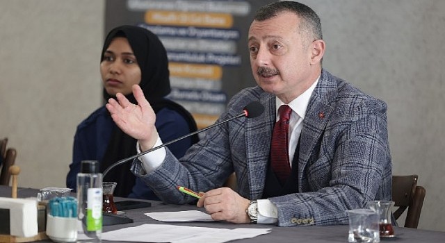 Başkan Büyükakın: Gençlerimizin ufku Kocaeli&#39;yi geleceğe taşıyacak
